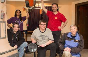 cronyn_6may2013_volunteers_350