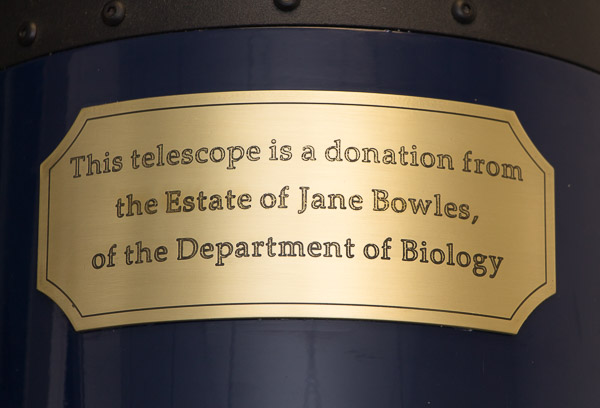 Bowles_scope_plaque_600px-2