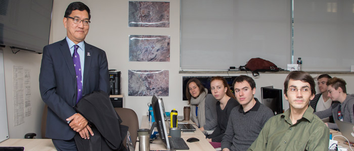 Pres_Chakma_Mars_mission_control