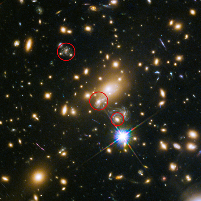 Hubble images of supernova Refsdal.