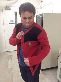 Wills_ST_sweater_200px-16
