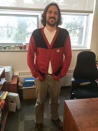 Wills_ST_sweater_200px-18